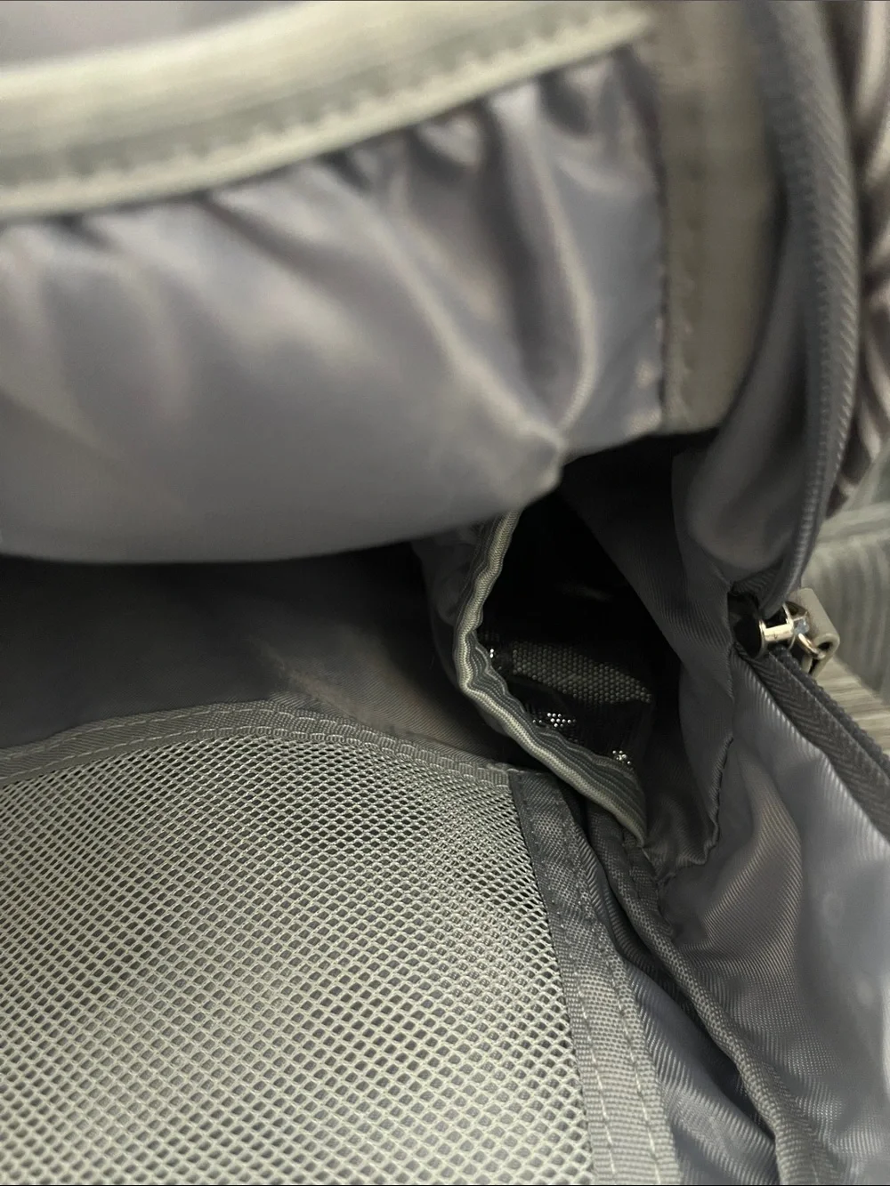 BabbleRoo light grey and white diaper bag